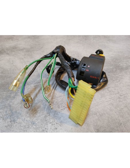 Commodo gauche complet coquille AR OCCASION MTX50A/AH/A2J HONDA 35210-GF9-620OCC