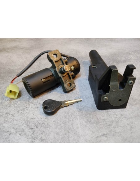 Kit serrures OCCASION 1 clé SZX50S X8R 1998-2001 HONDA 35010-GCM-900OCC