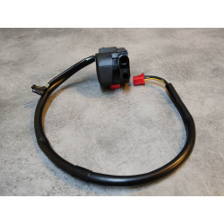 Commodo droit de CBR900RR 2000-2001 HONDA 35013-MCJ-641