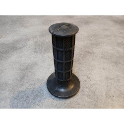 Poignée caoutchouc coté droit CR80-125-250-500 HONDA 53165-430-000