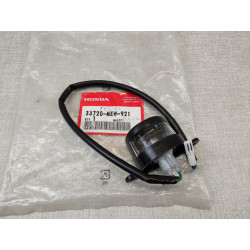 ensemble éclairage de plaque NT700V DEAUVILLE neuf origine HONDA 33720-MEW-921