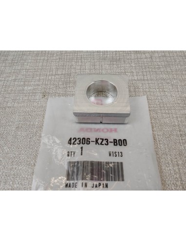 bague d'axe de roue arrière divers modèles HONDA 42306-KZ3-B00