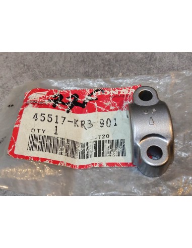 Bride maitre cylindre HONDA CA125 Rebel CMX250rebel  NTV650 VFR750 45517-KR3-901