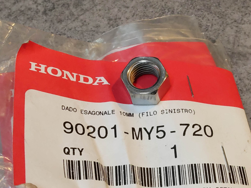 Ecrou M10 filtage à gauche HONDA 90201-MY5-720