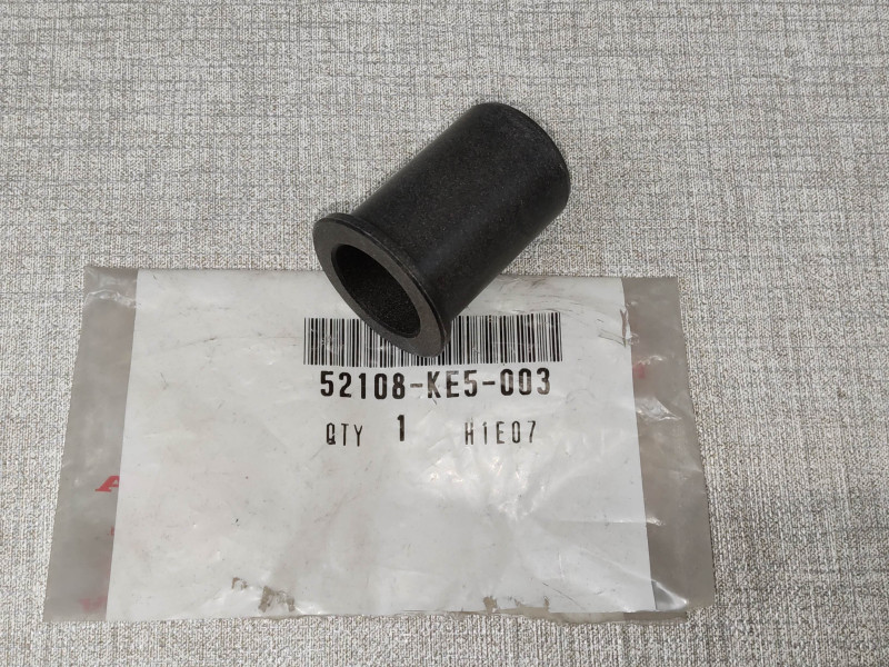 Bague Bras Oscillant Honda NSR125 MTX125 XBR500 - 52108-KE5-003