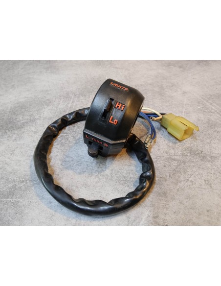 Commodo gauche MANQUE BOUTON HI/LO XL125 XL185 HONDA 35200-437-940OCC