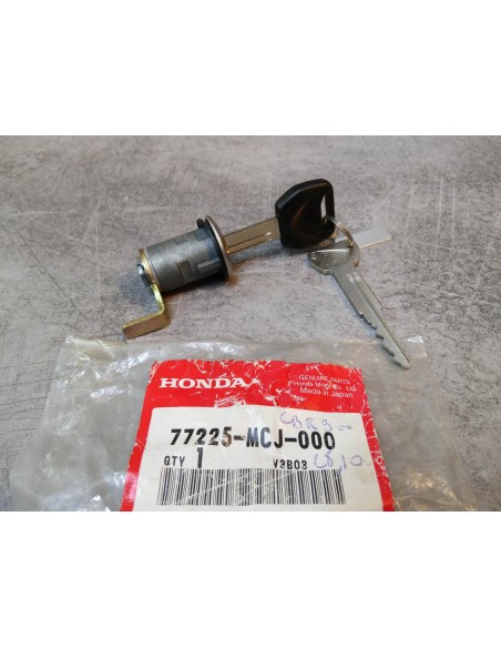 Serrure de selle CBR900RR 2000/2001 HONDA 77225-MCJ-000
