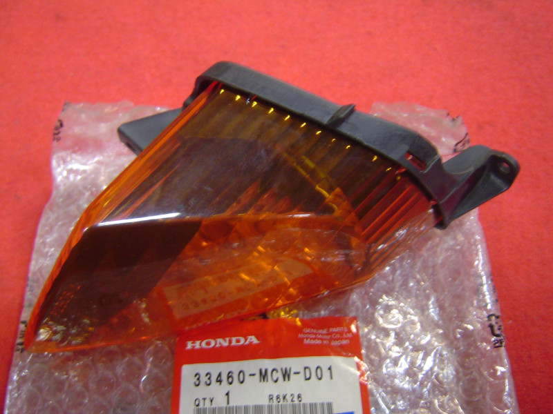 Clignotant avant gauche Honda VFR800 02-05 | Réf. 33460MCWD01