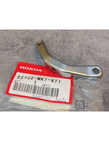 Support de phare VT750 VF750 VT125 HONDA 33102-MK7-671