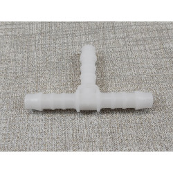 Raccord en T pour durite essence 6mm