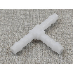 Raccord en T pour durite essence 6mm
