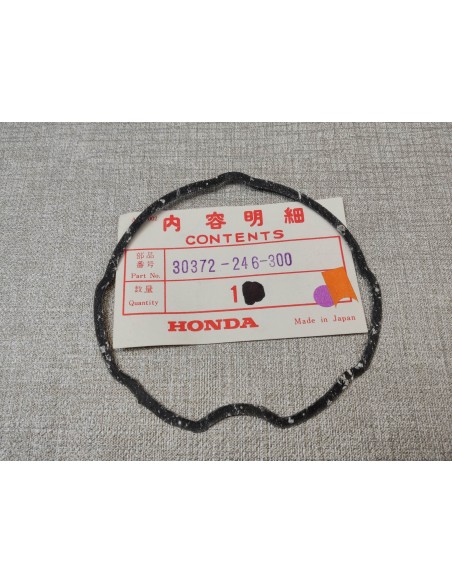 Joint papier du cache allumage de CB125K3 à K5 idem 30372246306 30372246405