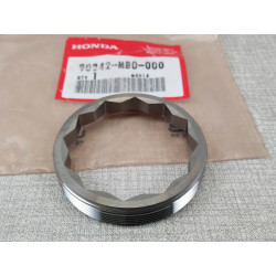 Ecrou speciale d64mm divers modèles HONDA 90242-MB0-000