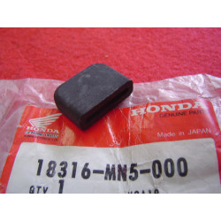 Caoutchouc enjoliveur échappement Honda GL1500 - 18316MN5000