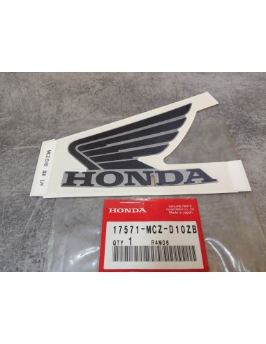 Sticker reservoir coté gauche HONDA CB900F 2004-2007 HONDA 17571-MCZ-D10ZB