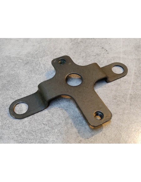 Plaque fixation régulateur CM125C 1982-1999 CM250C 82/83 HONDA 50132-KB4-000