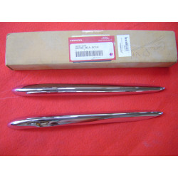 Enjoliveurs chromés flanc carénage GL1800 Honda 08F86-MCA-801H