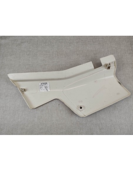 Cache latéral DROIT occasion BE noir blanc pour XL125RC 82