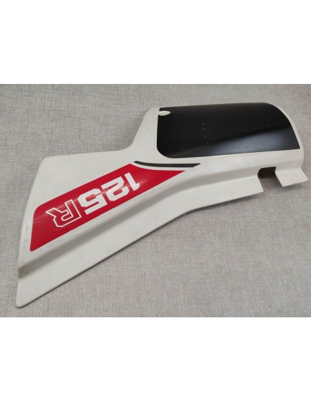 Cache latéral DROIT occasion BE noir blanc pour XL125RC 82
