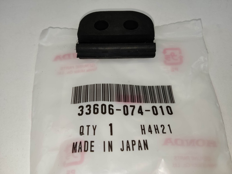 Caoutchouc clignotant arrière Honda CB125 CB750 - 33606-074-010