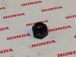 Ecrou borgne noir 8 mm HONDA 94021-080700S