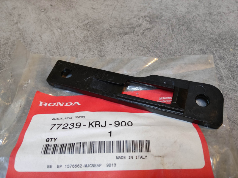 Guide d'arret de siège FES125 A/AB/A9/B FES150 HONDA 77239-KRF-900