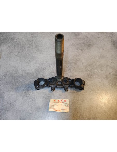 Té de fourche inférieur Ø tube 31mm pour modèles XL125K2 HONDA 53200-382-612ZA