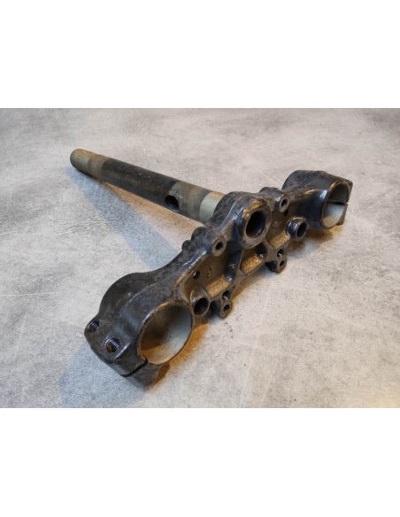 Té de fourche inférieur Ø tube 31mm pour modèles XL125K2 HONDA 53200-382-612ZA