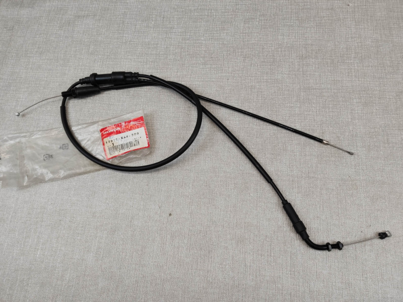 Cable de gaz de CRM125 1990-1994 neuf origine HONDA 17910-KAK-900