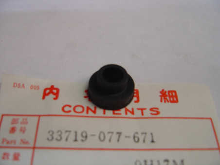 Silentbloc montage feu AR CB350 CB 750 Four HONDA 33719-077-671