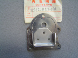 Tole déflecteur dans culasse de XL600R 84-85 HONDA 12332-MG2-000  12332-MG2-770