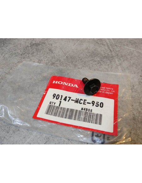 Vis 6x16 HONDA 90147-MCE-950