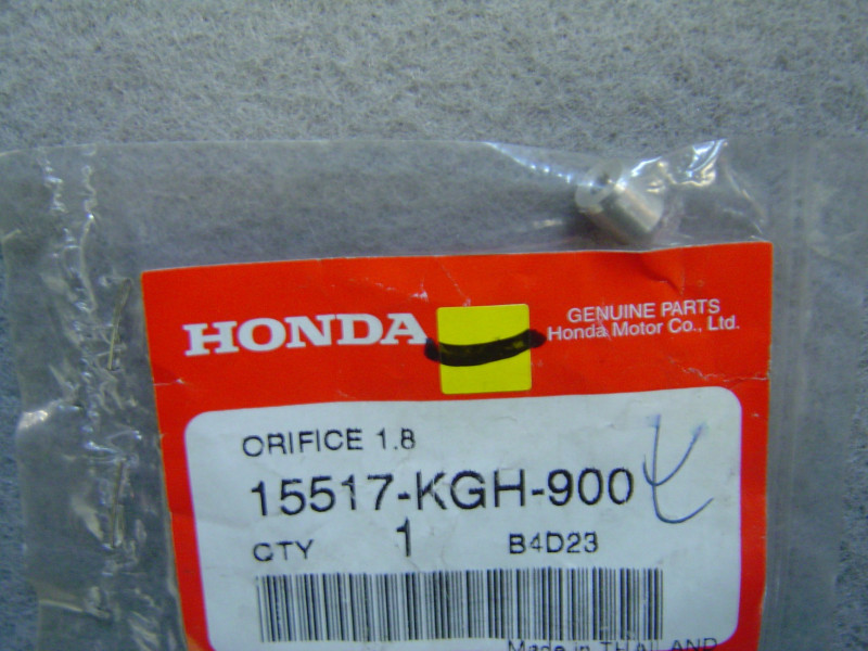 Gicleur d'huile 1.8 Carter Gauche Honda CBR125 - 15517KGH900