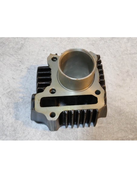 Cylindre PS50 PC50 /A HONDA 12101-063-010