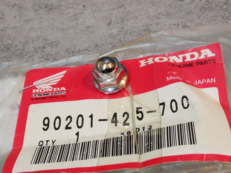 Ecrou borgne 6 mm HONDA 90201-425-700