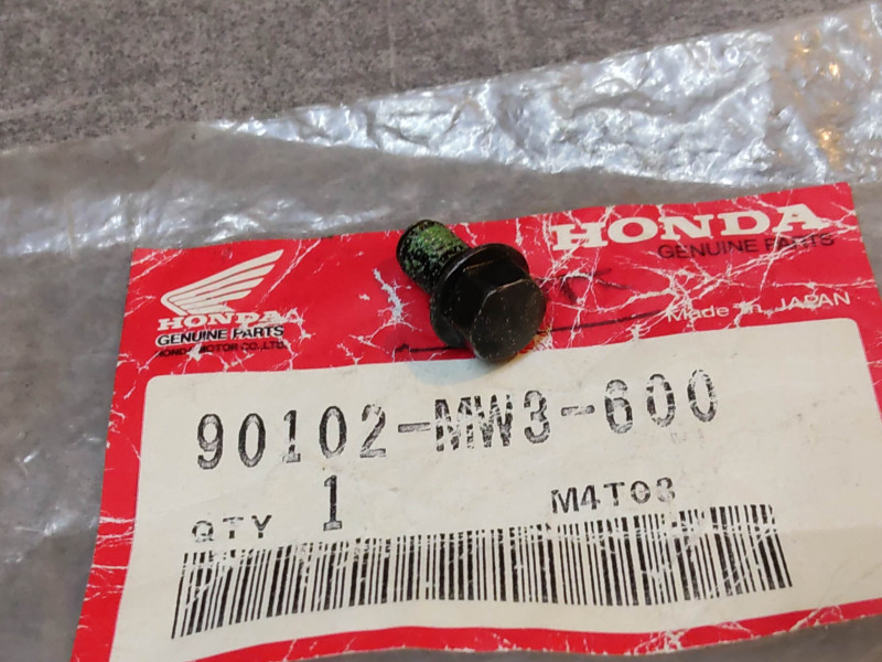 Boulon de bride filetage vert 6x10 mm HONDA 90102-MW3-600