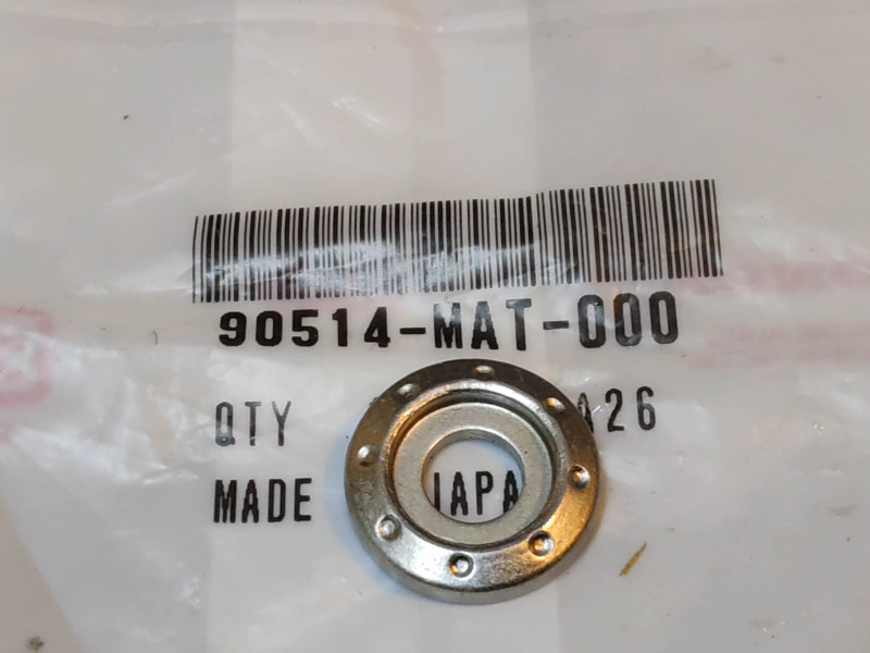 Rondelle spéciale 8 mm CBR1100XX SUPERBLACKBIRD 2001/2002 HONDA 90514-MAT-000