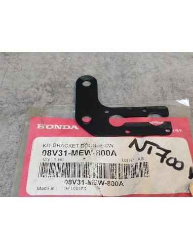 Support de commodo NT700 V/VA HONDA 8V31-MEW-800A