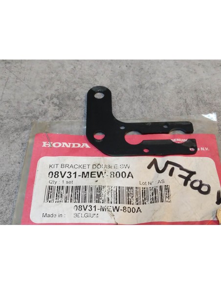 Support de commodo NT700 V/VA HONDA 8V31-MEW-800A