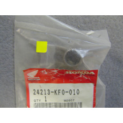 Fourchette de boîte centrale Honda 24213KF0010
