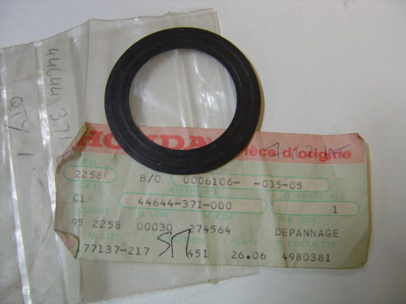Joint Caoutchouc Entraîneur Honda GL1000 - Réf. 44644371000