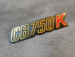 Logo de cache latéral pour CB750KZ coté gauche ou droit HONDA 87127-425-670