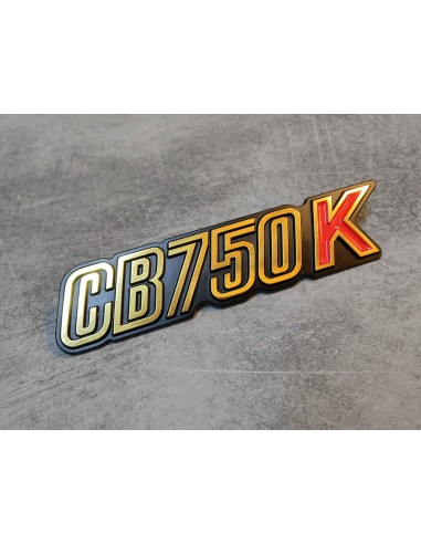 Logo de cache latéral pour CB750KZ coté gauche ou droit HONDA 87127-425-670