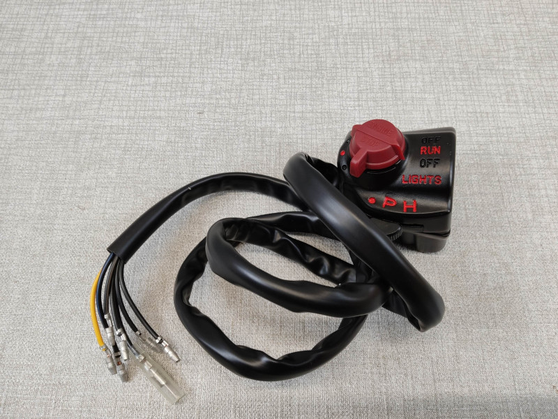 Commodo droit ADAPTABLE CB400F CB550F et K CB750F1 Honda 35150377023P