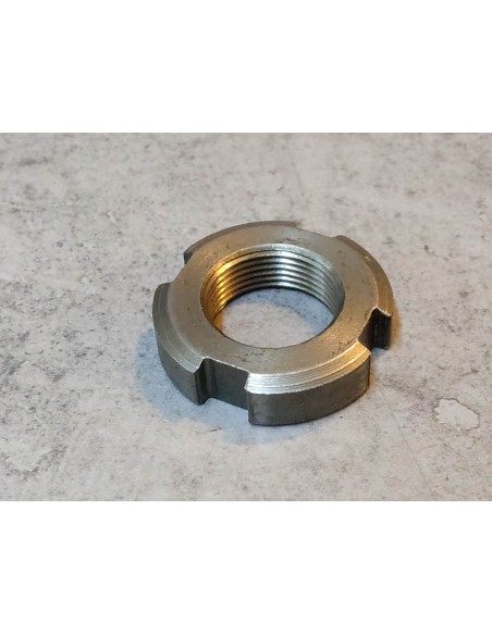 Ecrou à créneaux 16 mm HONDA 90231-200-010
