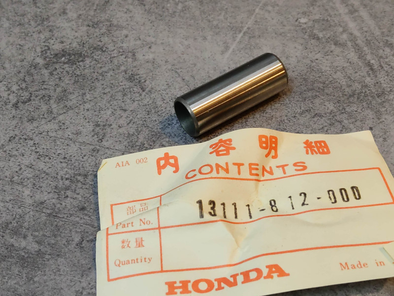 Axe de piston de générateur HONDA (E300, EM400...) 13111-812-000
