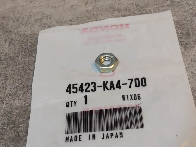 Ecrou 6 mm HONDA 45423-KA4-700