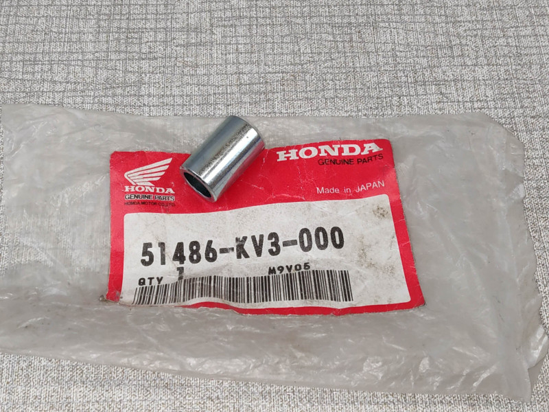 Entretoise Repose-Pieds Honda 51486-KV3-000 | Pièce Moto