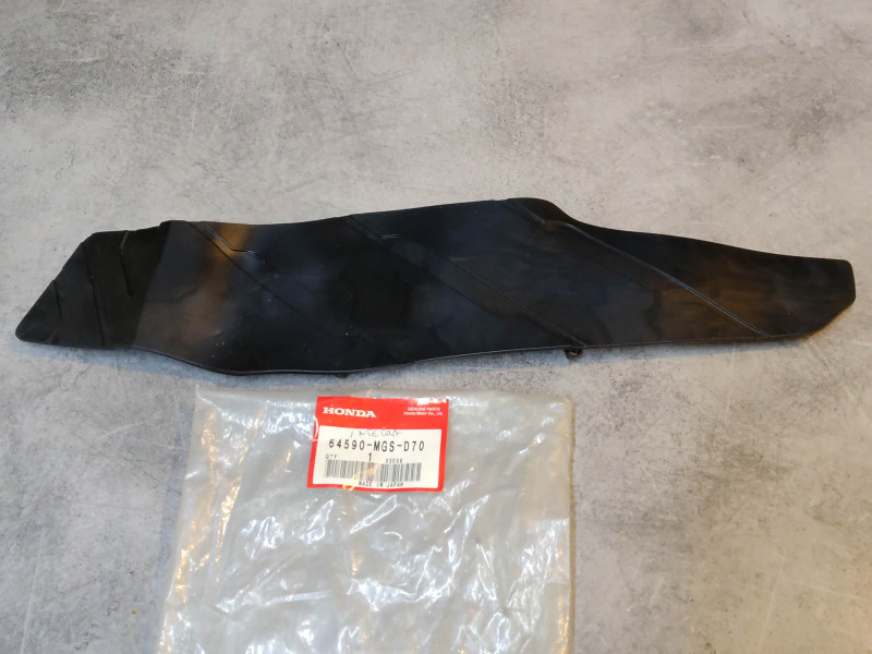 Tapis de plancher coté gauche NC700 NC750 2012-15 HONDA 64590-MGS-D70