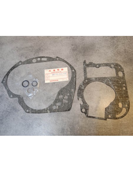 Pochette de joints bas moteur de HONDA P50 06110-044-000
